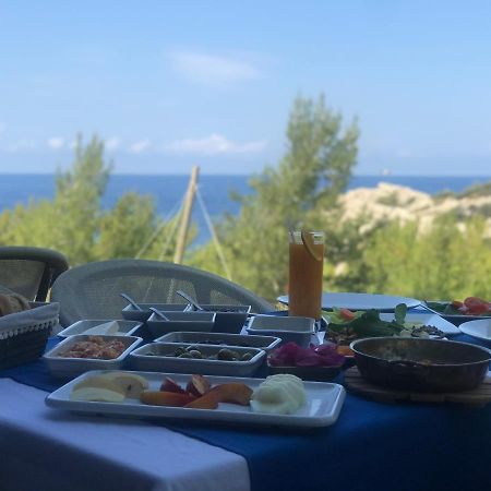 Rocas Roja Beach Hotel Faralya Eksteriør bilde