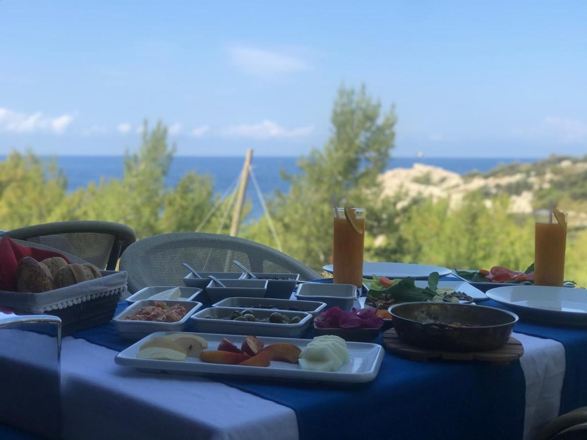 Rocas Roja Beach Hotel Faralya Eksteriør bilde